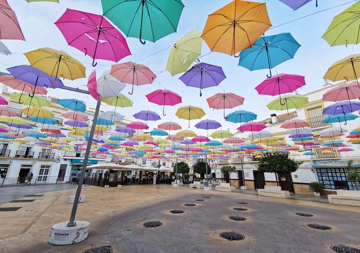 Paraguas en la Plaza de Torrox