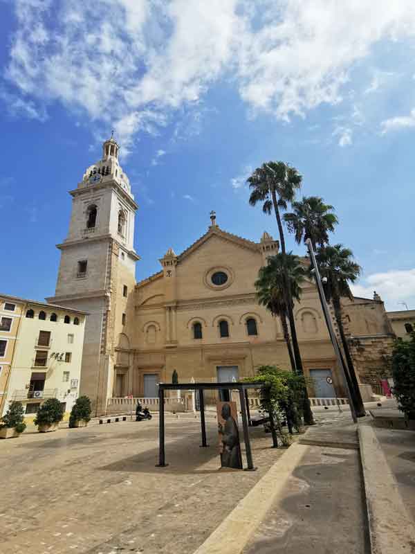 Vista de la Seu de Xàtiva desde el Hospital Reial